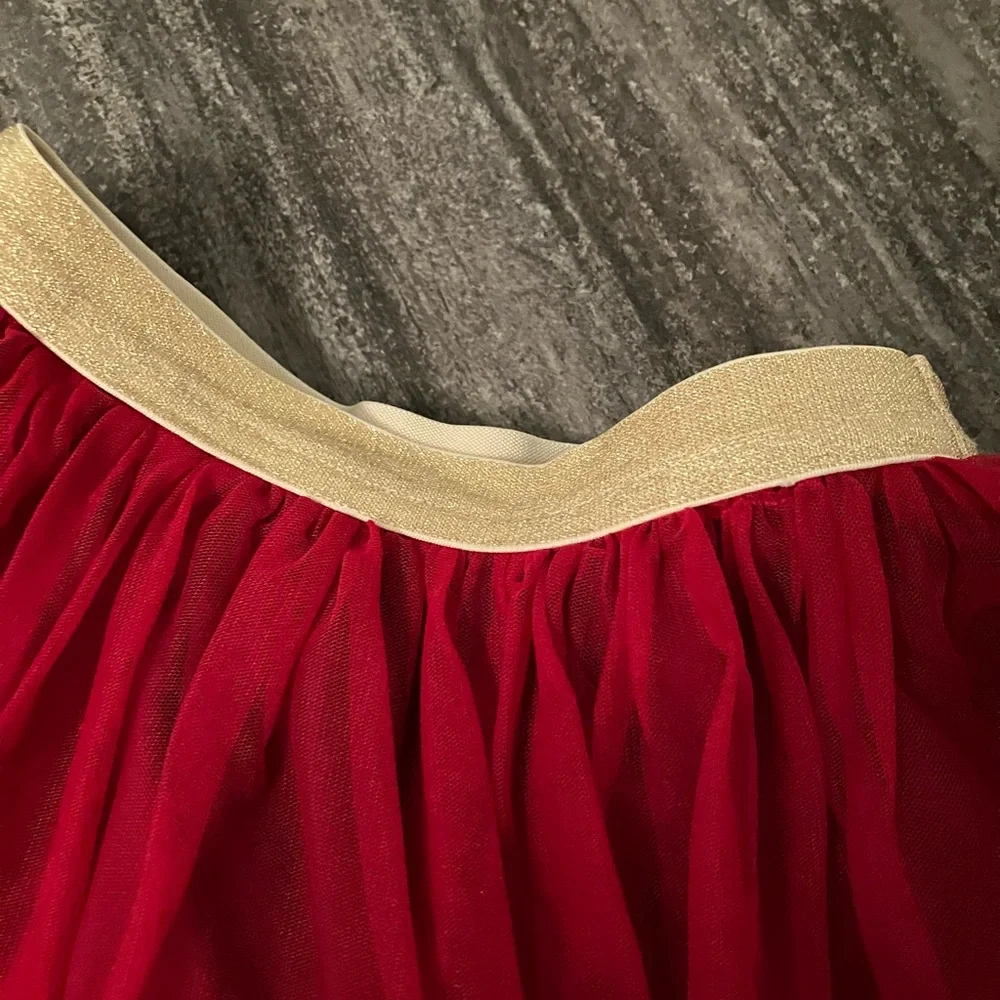 Gymboree girls soft red tulle skirt - size 5/6